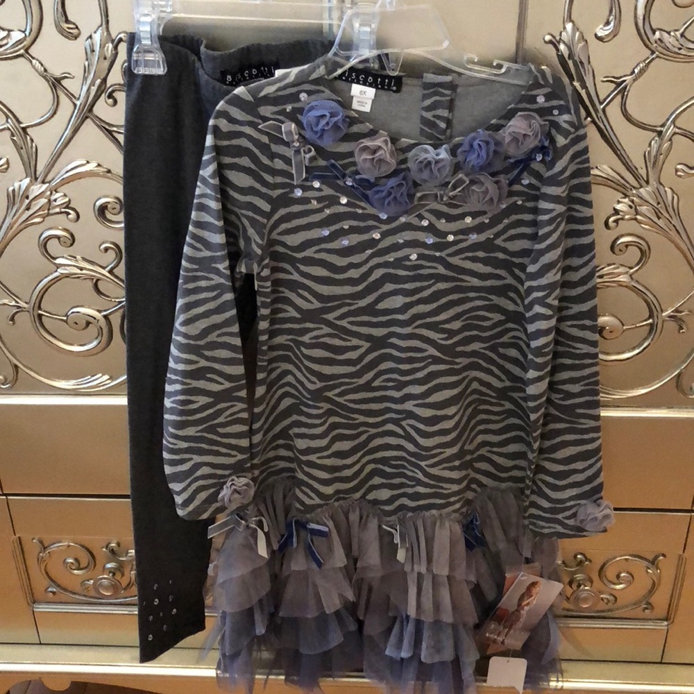 NWT Biscotti 2 piece set